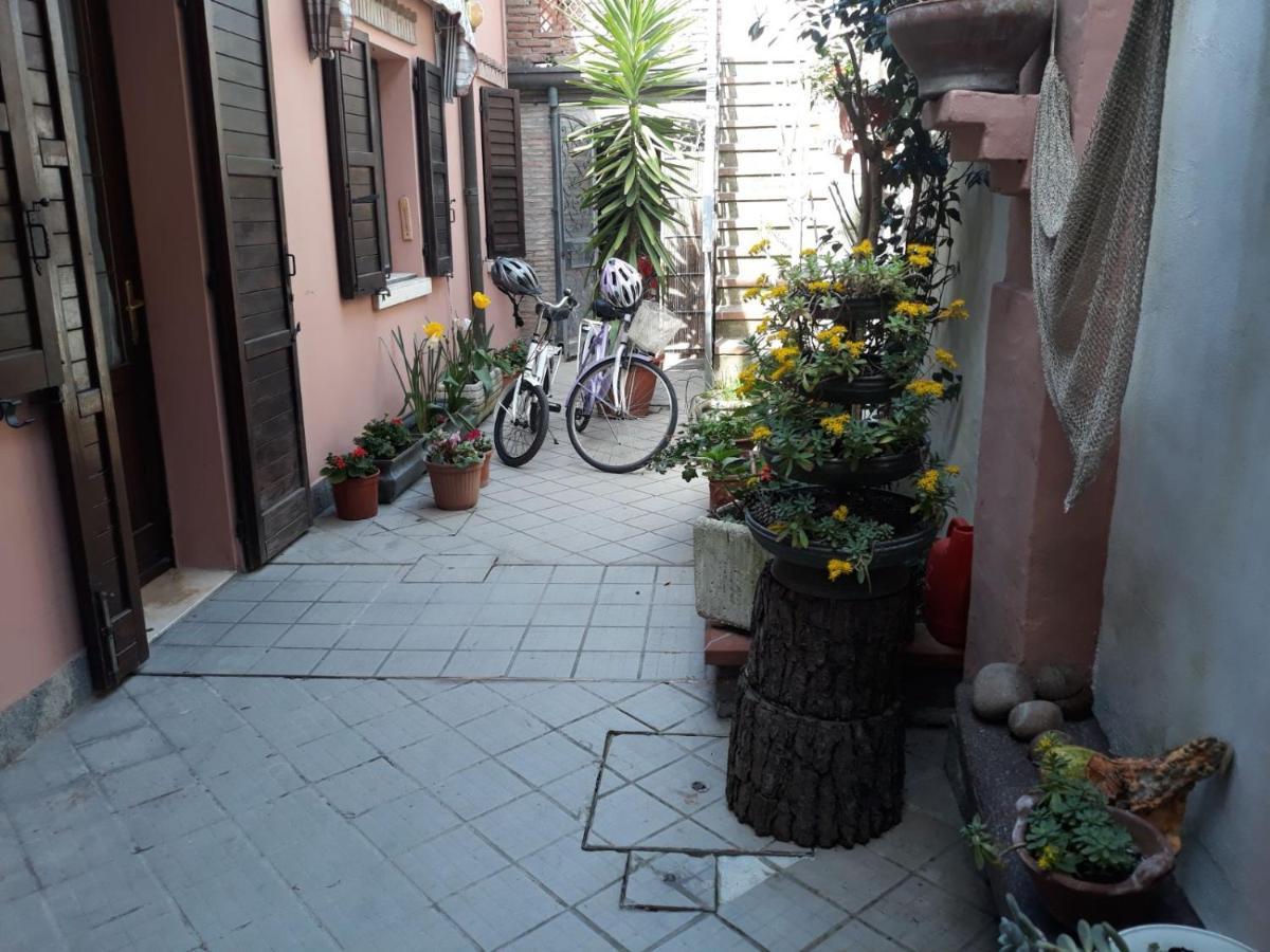 مبيت وإفطار كوماكيو Porta Del Carmine المظهر الخارجي الصورة